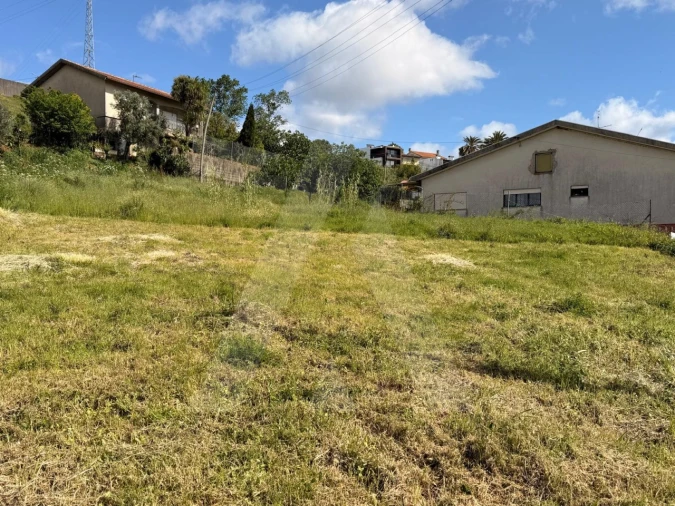 Terreno para Venda em Barrô e Aguada de Baixo Foto 3