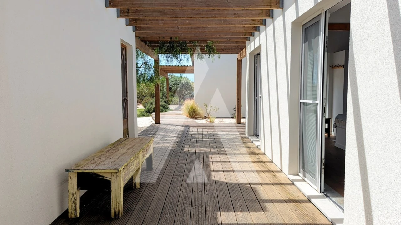 Moradia T5 para Venda em Santa Maria do Castelo e Santiago e Santa Susana Foto 6