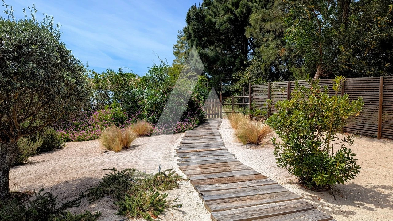 Moradia T5 para Venda em Santa Maria do Castelo e Santiago e Santa Susana Foto 7