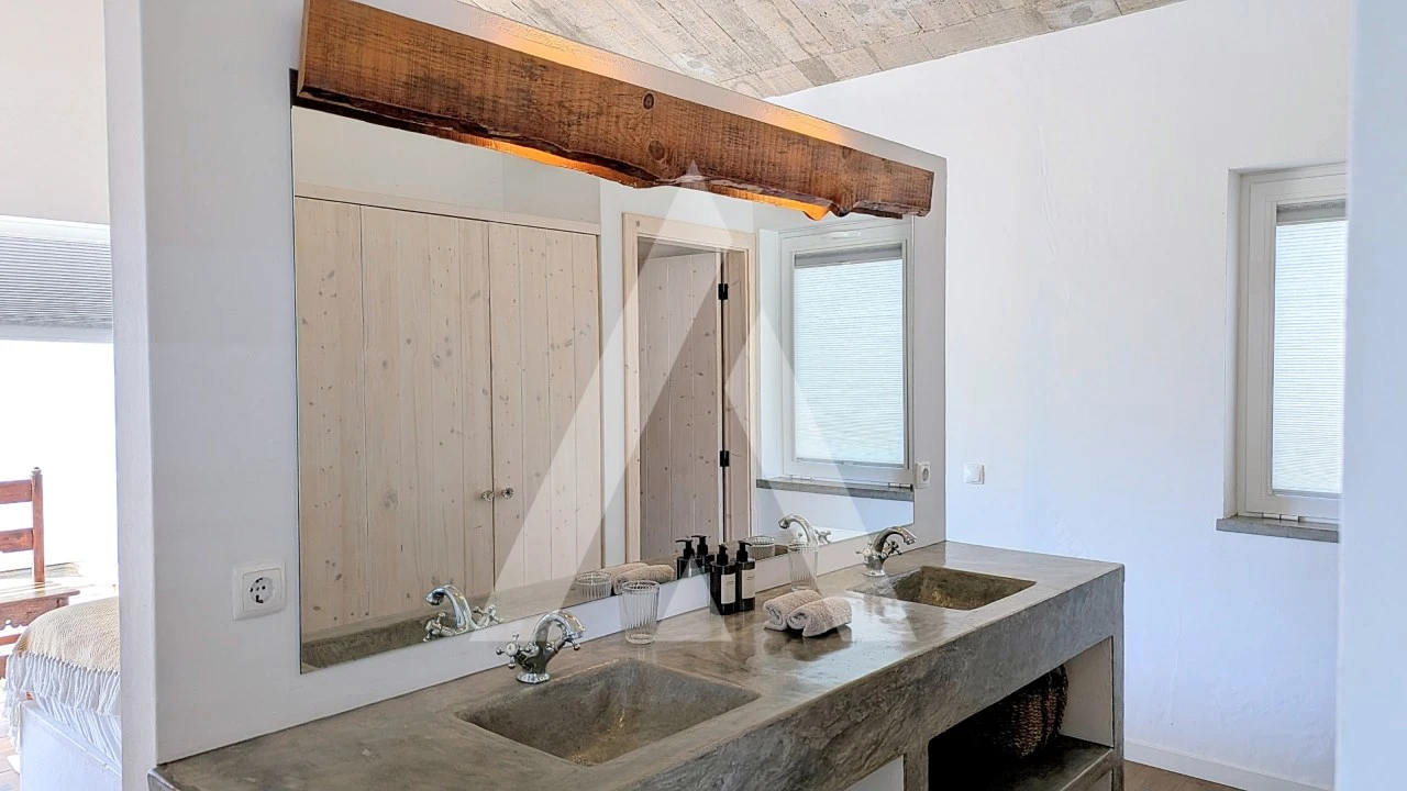 Moradia T5 para Venda em Santa Maria do Castelo e Santiago e Santa Susana Foto 29