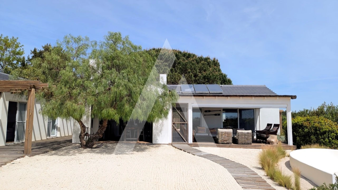 Moradia T5 para Venda em Santa Maria do Castelo e Santiago e Santa Susana Foto 31