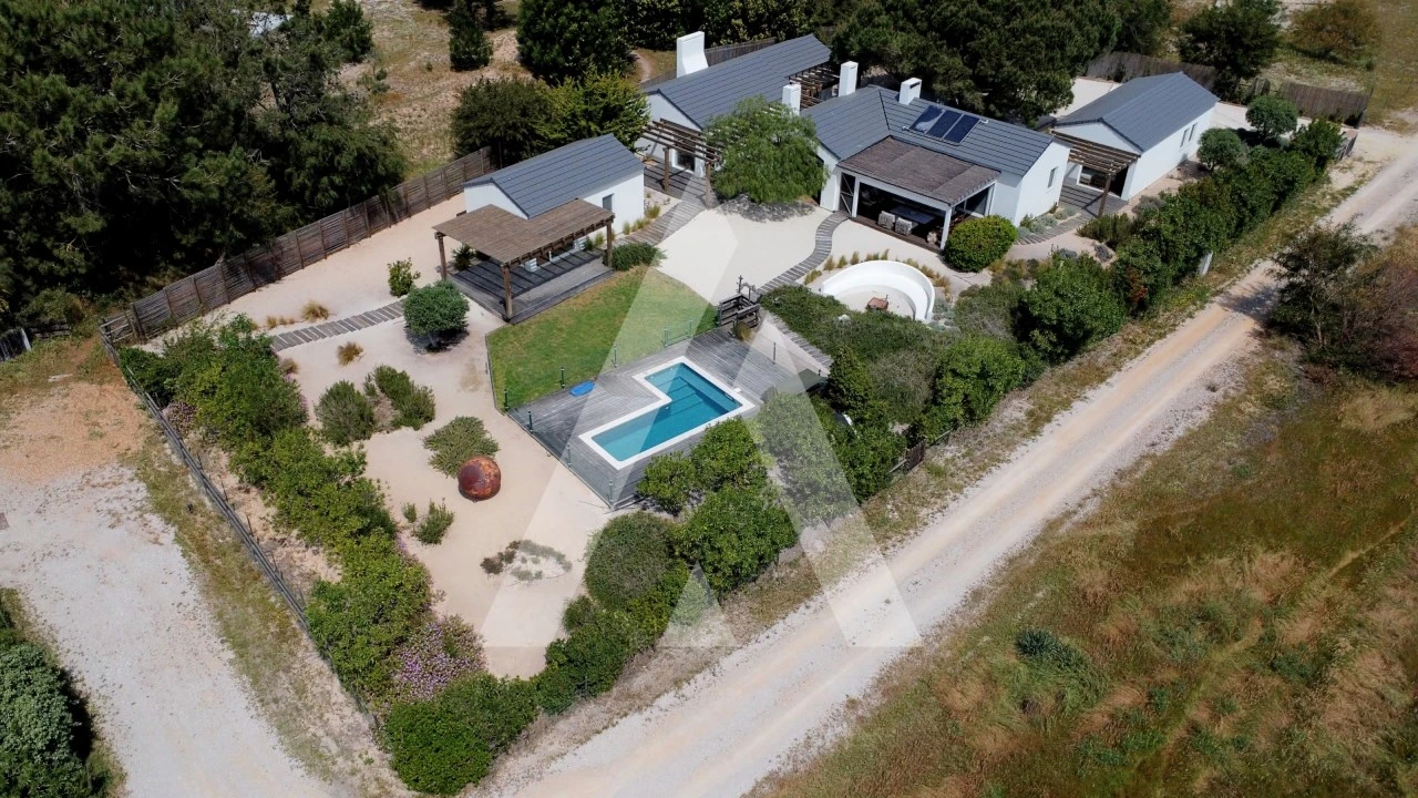 Moradia T5 para Venda em Santa Maria do Castelo e Santiago e Santa Susana Foto 35