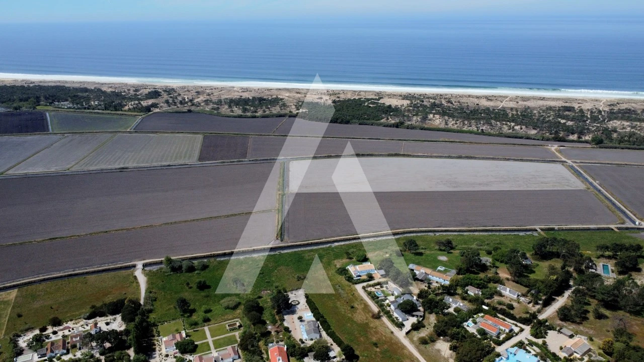 Moradia T5 para Venda em Santa Maria do Castelo e Santiago e Santa Susana Foto 41