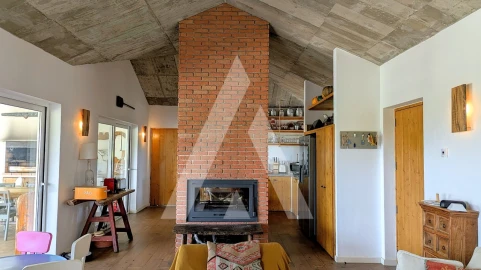 Moradia T5 para Venda em Santa Maria do Castelo e Santiago e Santa Susana