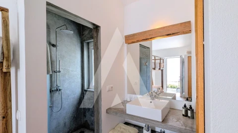 Moradia T5 para Venda em Santa Maria do Castelo e Santiago e Santa Susana