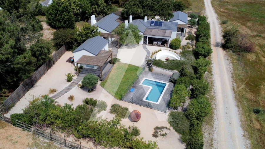 Moradia T5 para Venda em Santa Maria do Castelo e Santiago e Santa Susana Foto 34