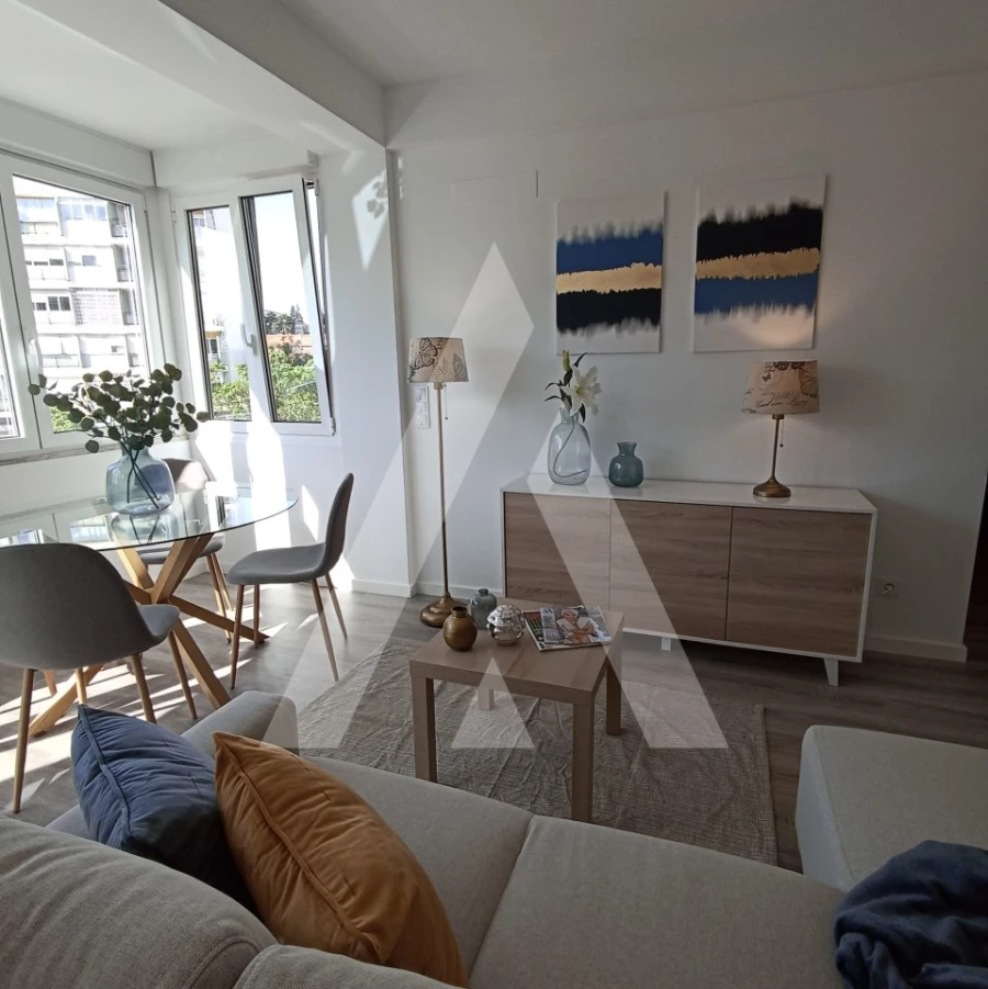 Apartamento T3 para Venda em Benfica Foto 4