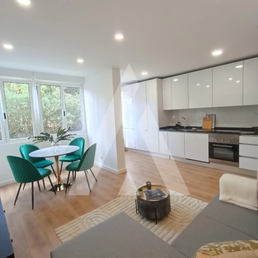 Apartamento T3 para Venda em Benfica Foto 5
