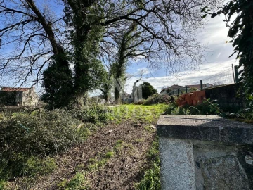 Terreno para Venda em Mazarefes e Vila Fria