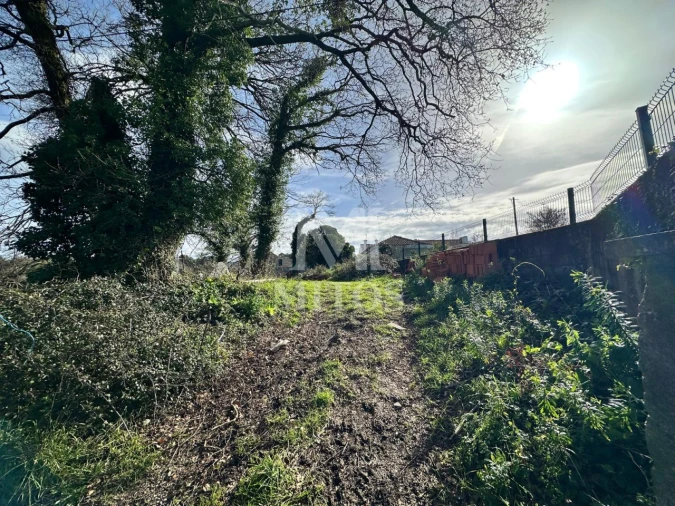 Terreno para Venda em Mazarefes e Vila Fria Foto 3
