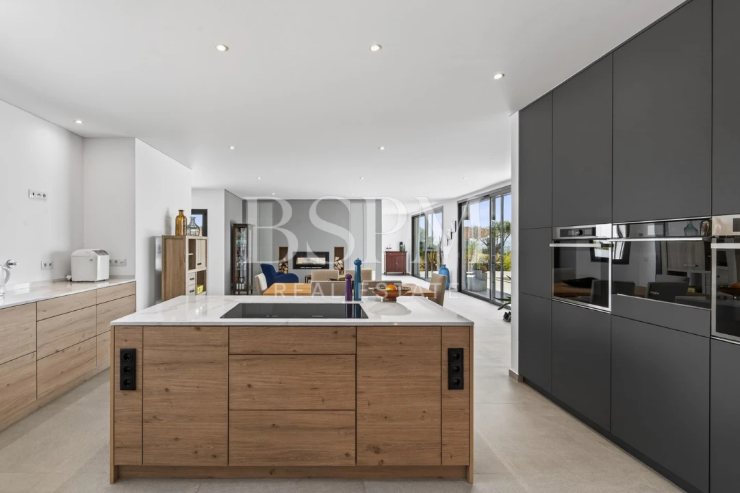 Moradia T4 para Venda em Carvalhal Foto 10