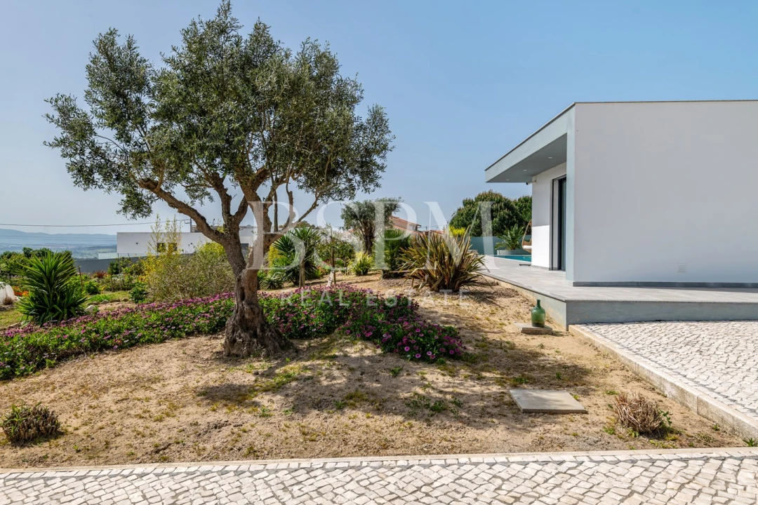 Moradia T4 para Venda em Carvalhal Foto 40