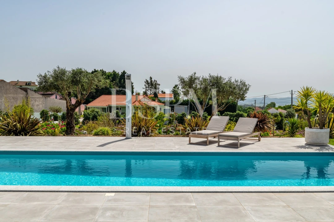 Moradia T4 para Venda em Carvalhal Foto 53