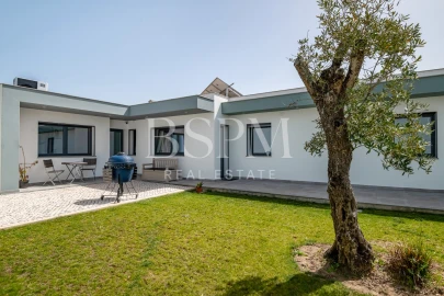 Moradia T4 para Venda em Carvalhal