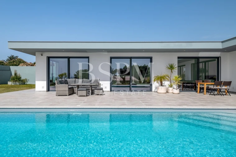 Moradia T4 para Venda em Carvalhal Foto 49