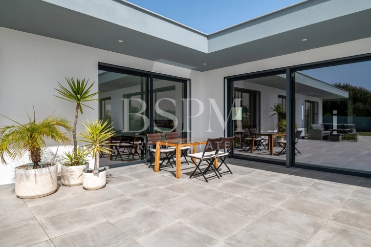 Moradia T4 para Venda em Carvalhal Foto 54