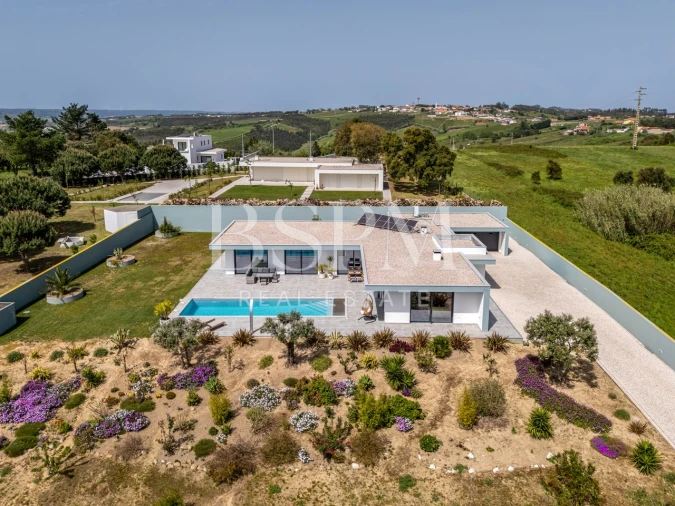 Moradia T4 para Venda em Carvalhal Foto 66