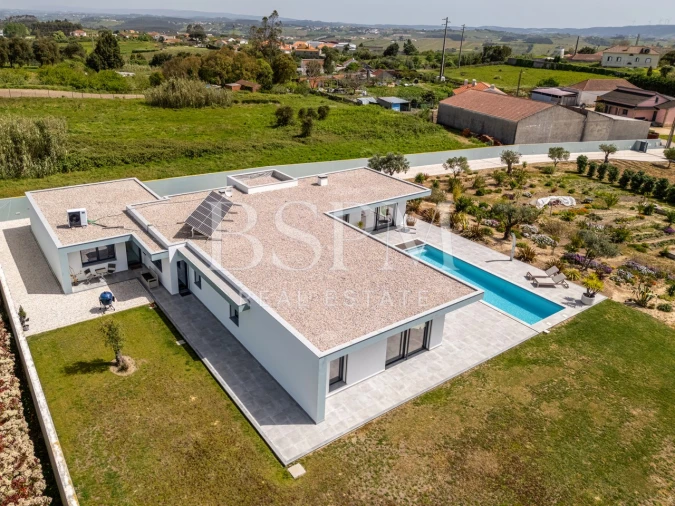 Moradia T4 para Venda em Carvalhal Foto 70