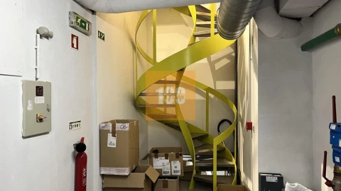 Negócio para Arrendamento em Cedofeita, Santo Ildefonso, Sé, Miragaia, São Nicolau e Vitória