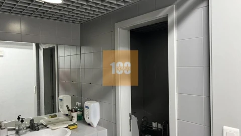 Negócio para Arrendamento em Cedofeita, Santo Ildefonso, Sé, Miragaia, São Nicolau e Vitória