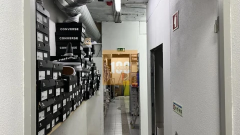 Negócio para Arrendamento em Cedofeita, Santo Ildefonso, Sé, Miragaia, São Nicolau e Vitória