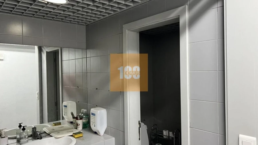 Negócio para Arrendamento em Cedofeita, Santo Ildefonso, Sé, Miragaia, São Nicolau e Vitória Foto 10