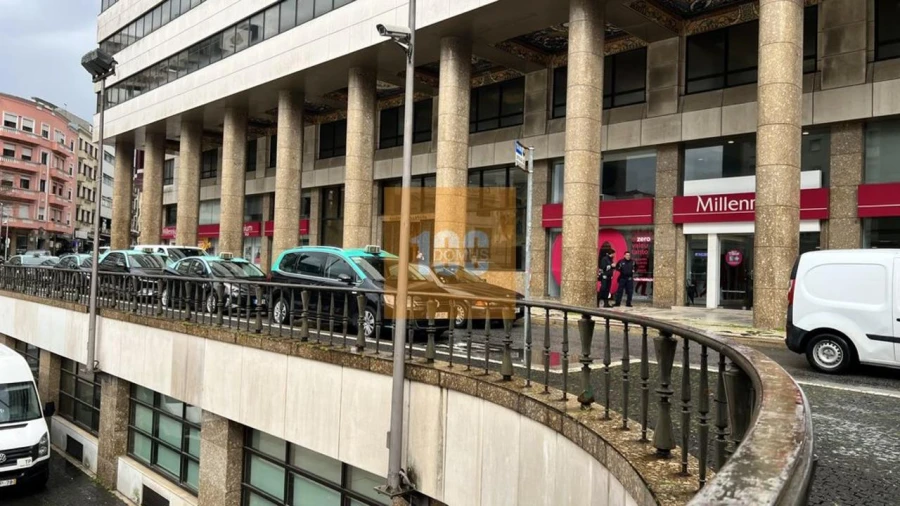 Negócio para Arrendamento em Cedofeita, Santo Ildefonso, Sé, Miragaia, São Nicolau e Vitória Foto 18