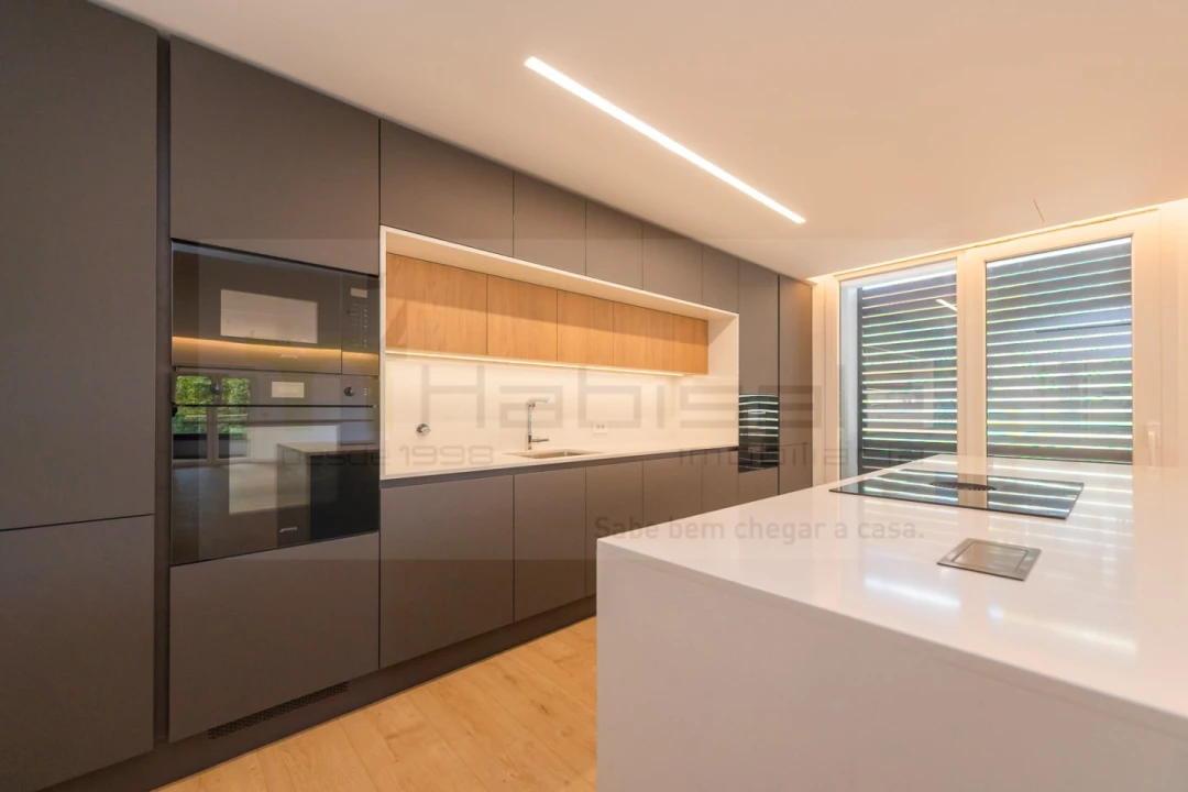 Apartamento T3 para Venda em Carcavelos e Parede Foto 7