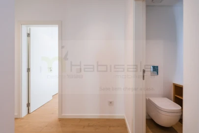 Apartamento T3 para Venda em Carcavelos e Parede