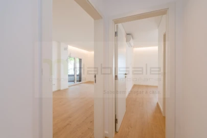 Apartamento T3 para Venda em Carcavelos e Parede