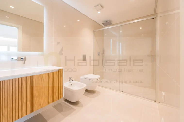 Apartamento T3 para Venda em Carcavelos e Parede Foto 23