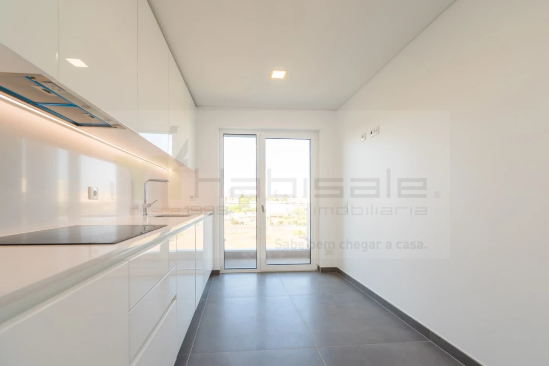 Apartamento T3 para Venda em Carcavelos e Parede Foto 3