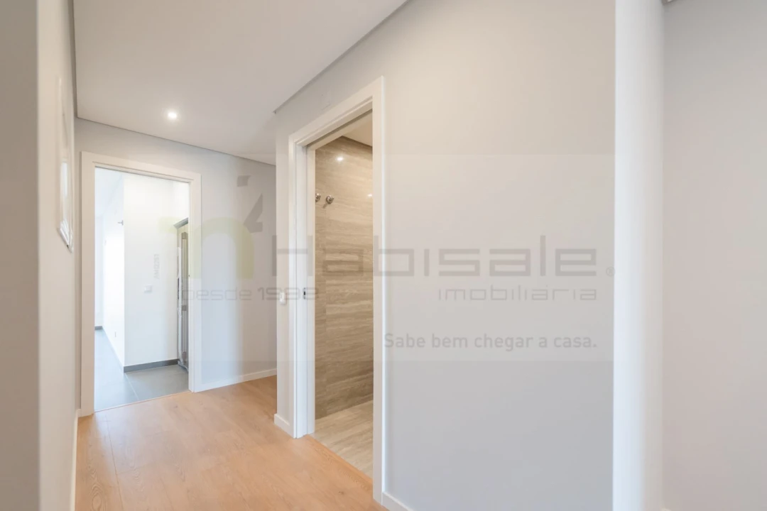 Apartamento T3 para Venda em Carcavelos e Parede Foto 7