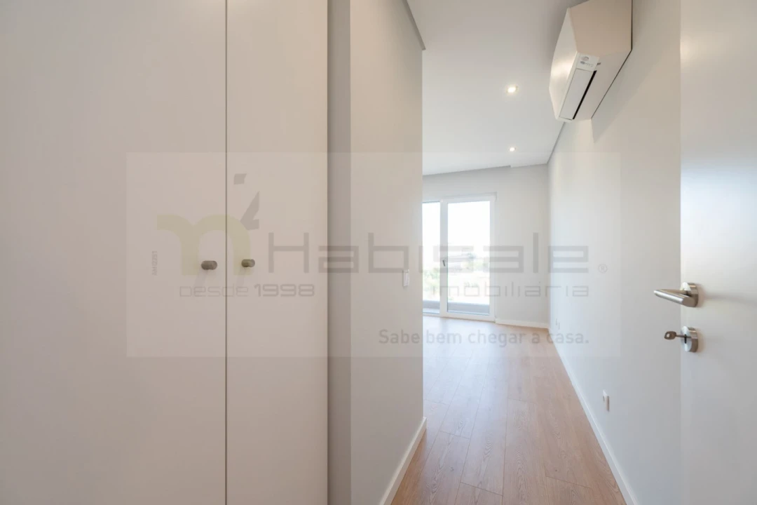 Apartamento T3 para Venda em Carcavelos e Parede Foto 15