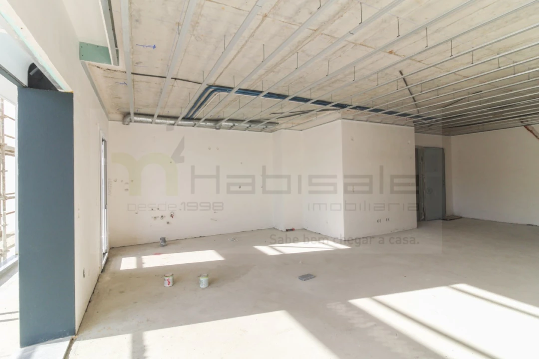 Apartamento T3 para Venda em Santo António dos Cavaleiros e Frielas Foto 5