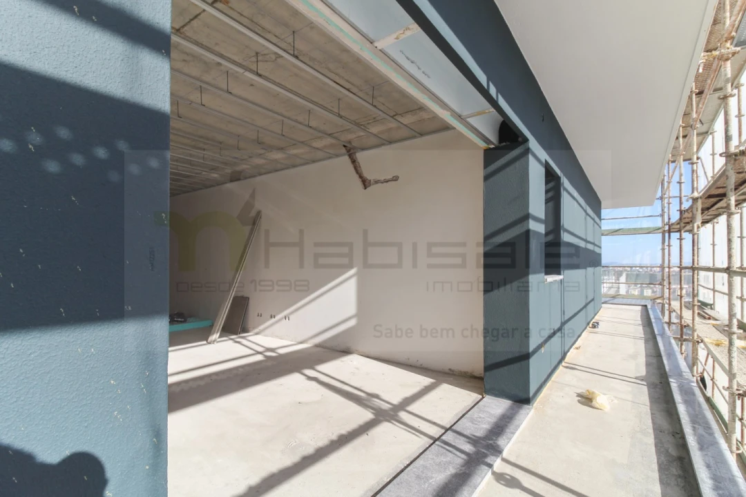 Apartamento T3 para Venda em Santo António dos Cavaleiros e Frielas Foto 8