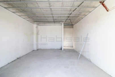 Apartamento T3 para Venda em Santo António dos Cavaleiros e Frielas