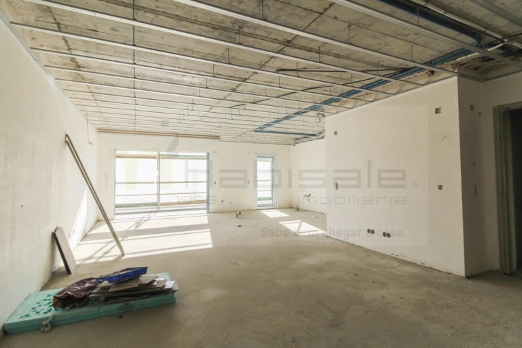 Apartamento T3 para Venda em Santo António dos Cavaleiros e Frielas Foto 3