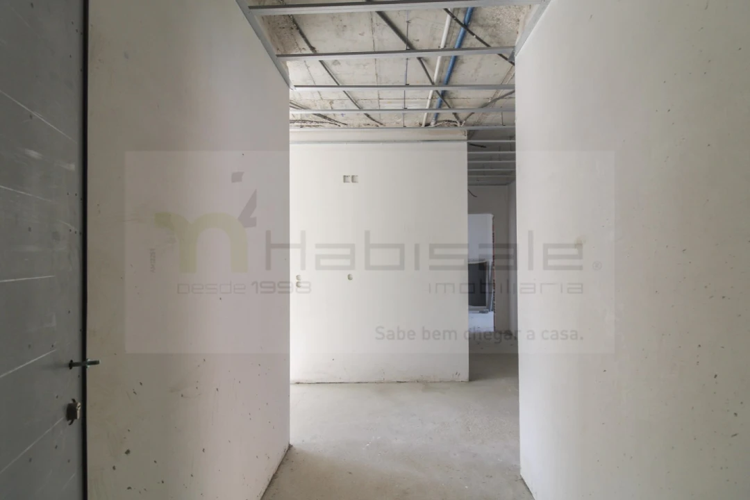 Apartamento T3 para Venda em Santo António dos Cavaleiros e Frielas Foto 2