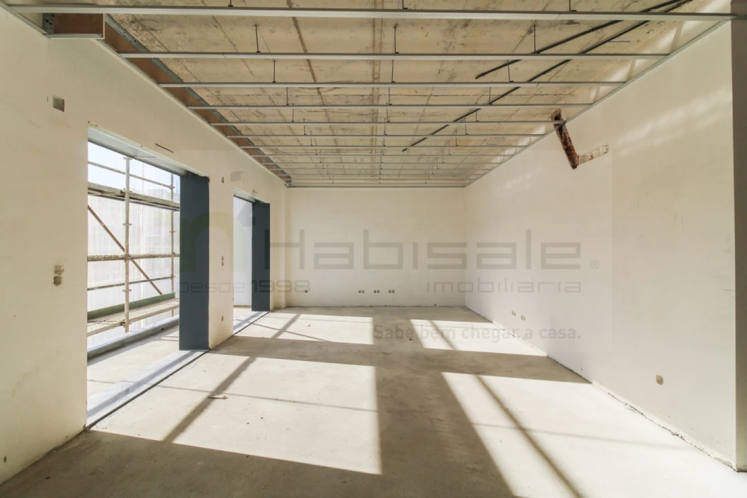 Apartamento T3 para Venda em Santo António dos Cavaleiros e Frielas Foto 3