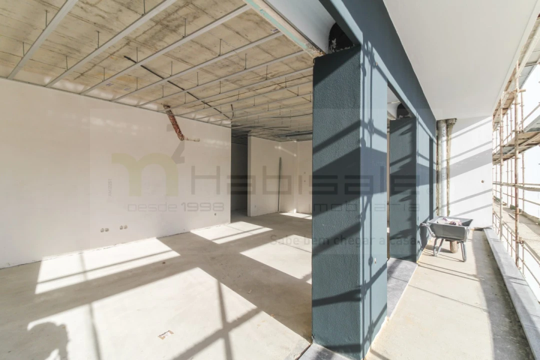 Apartamento T3 para Venda em Santo António dos Cavaleiros e Frielas Foto 5