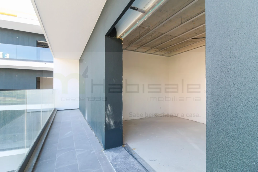 Apartamento T3 para Venda em Santo António dos Cavaleiros e Frielas Foto 9