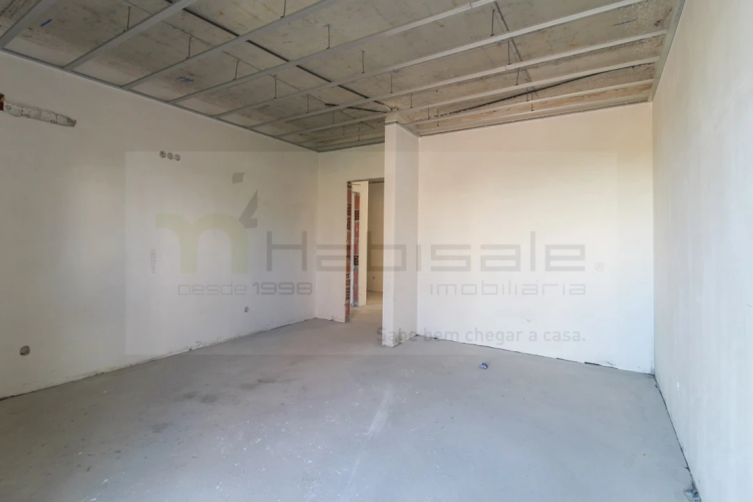 Apartamento T3 para Venda em Santo António dos Cavaleiros e Frielas Foto 13