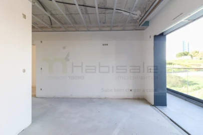 Apartamento T3 para Venda em Santo António dos Cavaleiros e Frielas