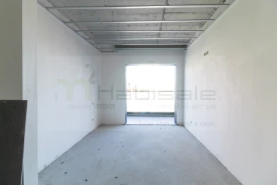 Apartamento T3 para Venda em Santo António dos Cavaleiros e Frielas