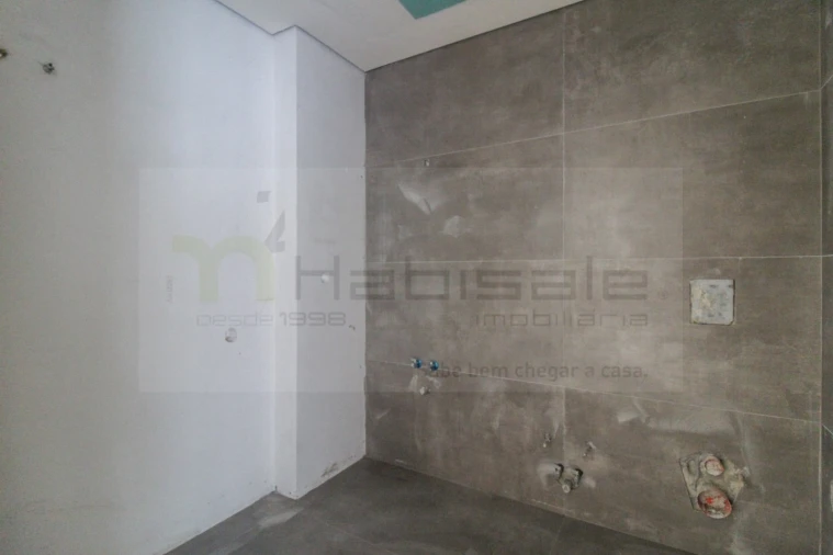 Apartamento T3 para Venda em Santo António dos Cavaleiros e Frielas Foto 15