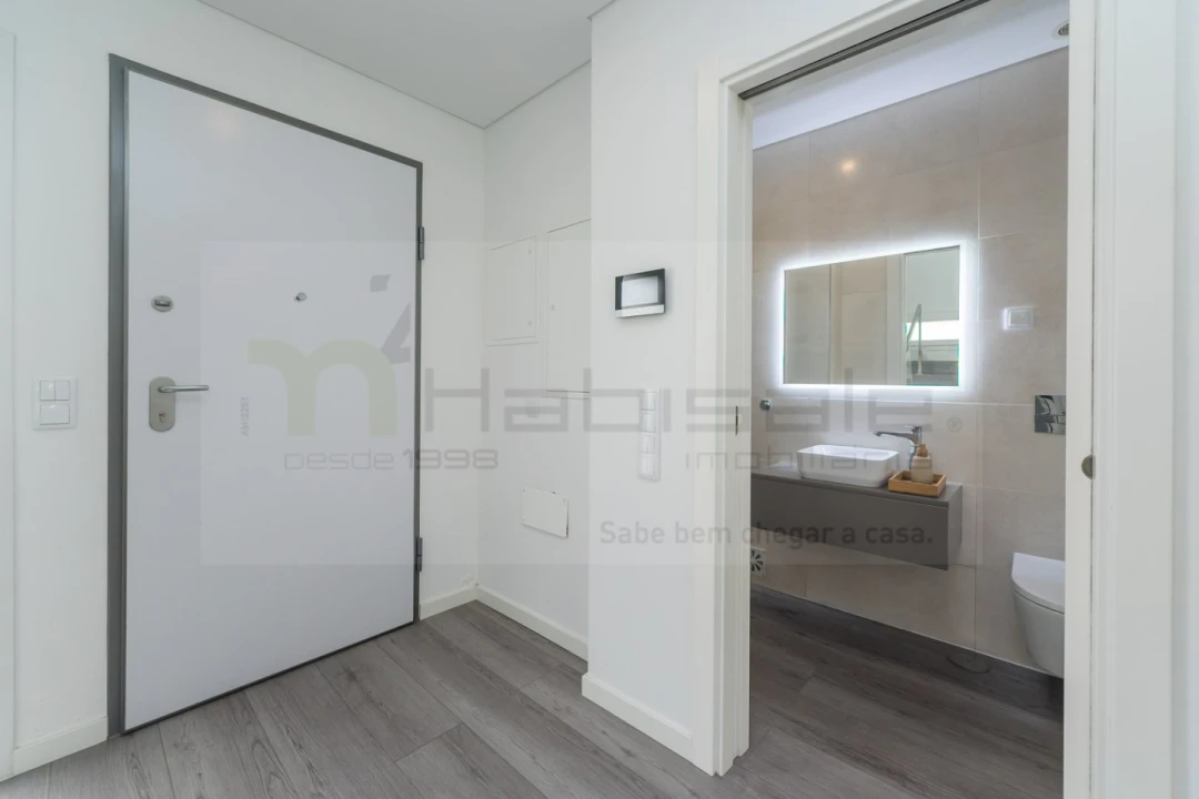 Moradia T4 para Venda em Pontinha e Famões Foto 12