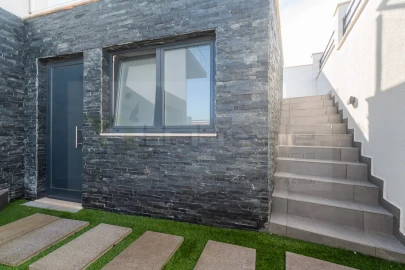 Moradia T4 para Venda em Pontinha e Famões