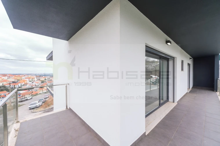 Moradia T4 para Venda em Pontinha e Famões Foto 31