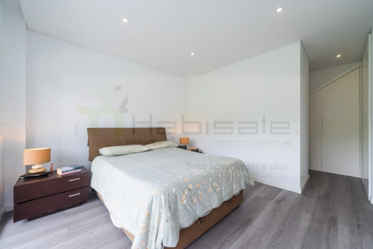 Moradia T4 para Venda em Pontinha e Famões Foto 33